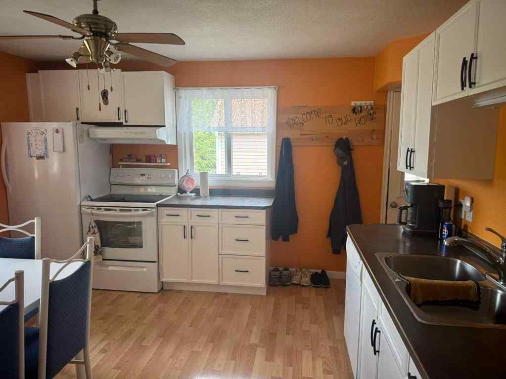 MLS® A2240424 - 4811 53 Avenue  in NONE Grimshaw, Residential