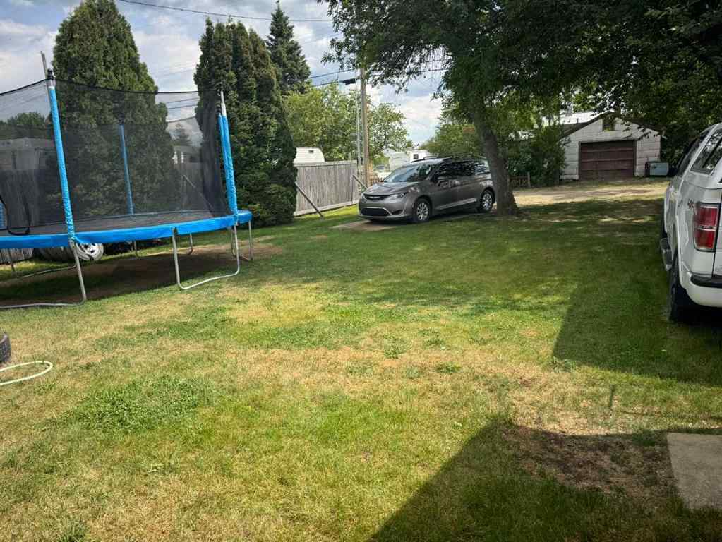 MLS® A2240424 - 4811 53 Avenue  in NONE Grimshaw, Residential