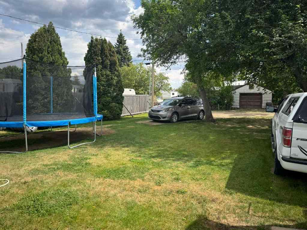 MLS® A2240424 - 4811 53 Avenue  in NONE Grimshaw, Residential
