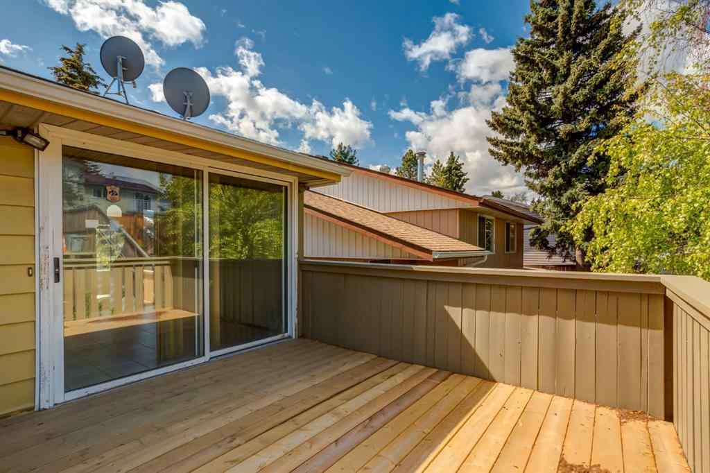MLS® A2240427 - 6119 Thornaby Way NW in Thorncliffe Calgary, Residential
