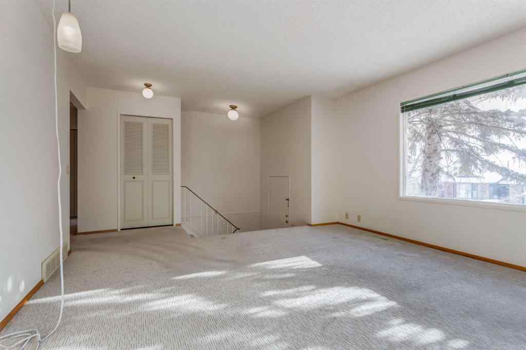 MLS® A2240427 - 6119 Thornaby Way NW in Thorncliffe Calgary, Residential
