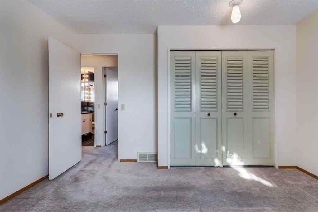 MLS® A2240427 - 6119 Thornaby Way NW in Thorncliffe Calgary, Residential