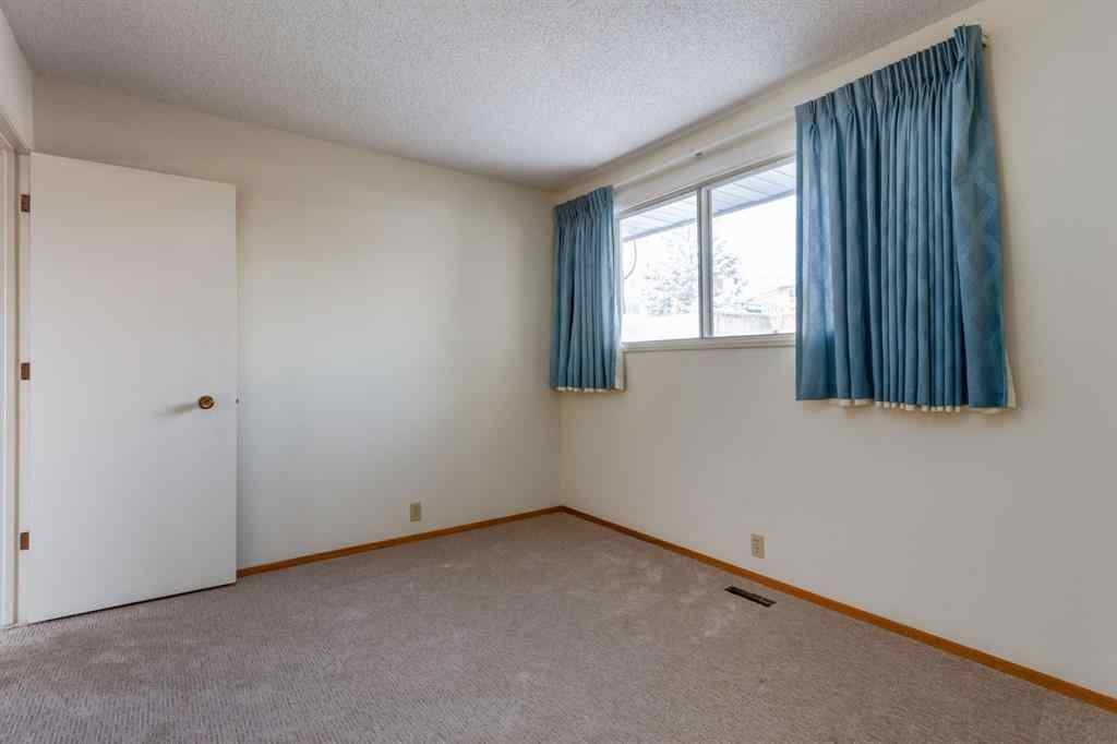 MLS® A2240427 - 6119 Thornaby Way NW in Thorncliffe Calgary, Residential