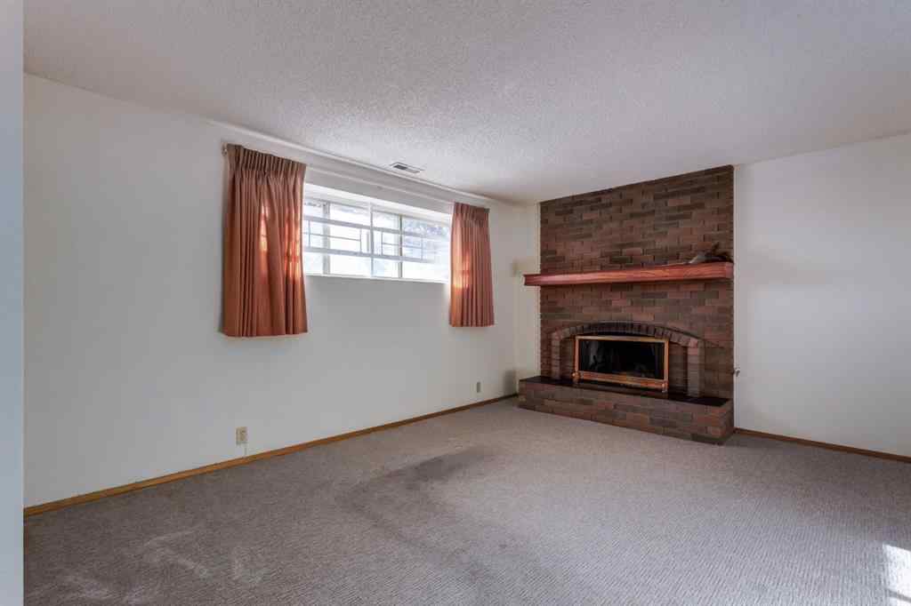 MLS® A2240427 - 6119 Thornaby Way NW in Thorncliffe Calgary, Residential