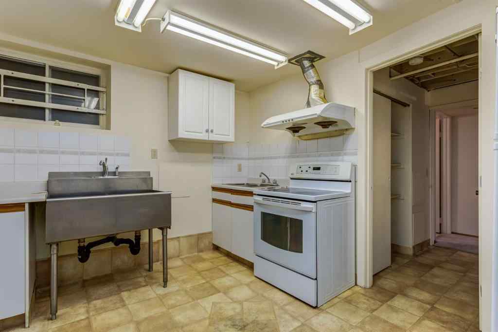 MLS® A2240427 - 6119 Thornaby Way NW in Thorncliffe Calgary, Residential