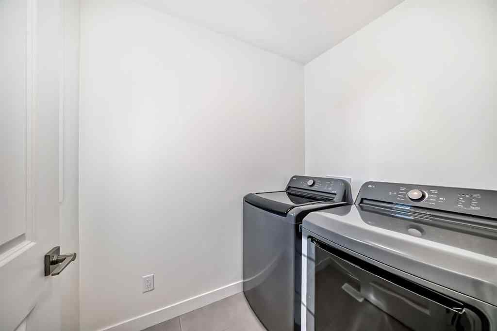 MLS® A2240430 - 99 Lawrence Green SE in Lanark Airdrie, Residential