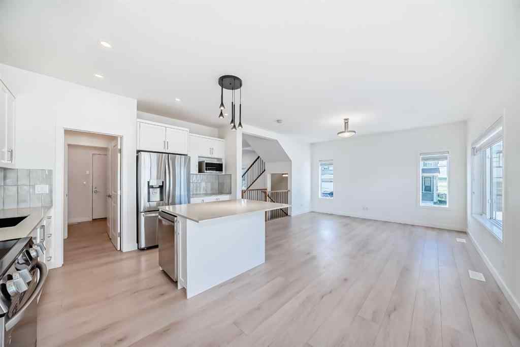 MLS® A2240430 - 99 Lawrence Green SE in Lanark Airdrie, Residential