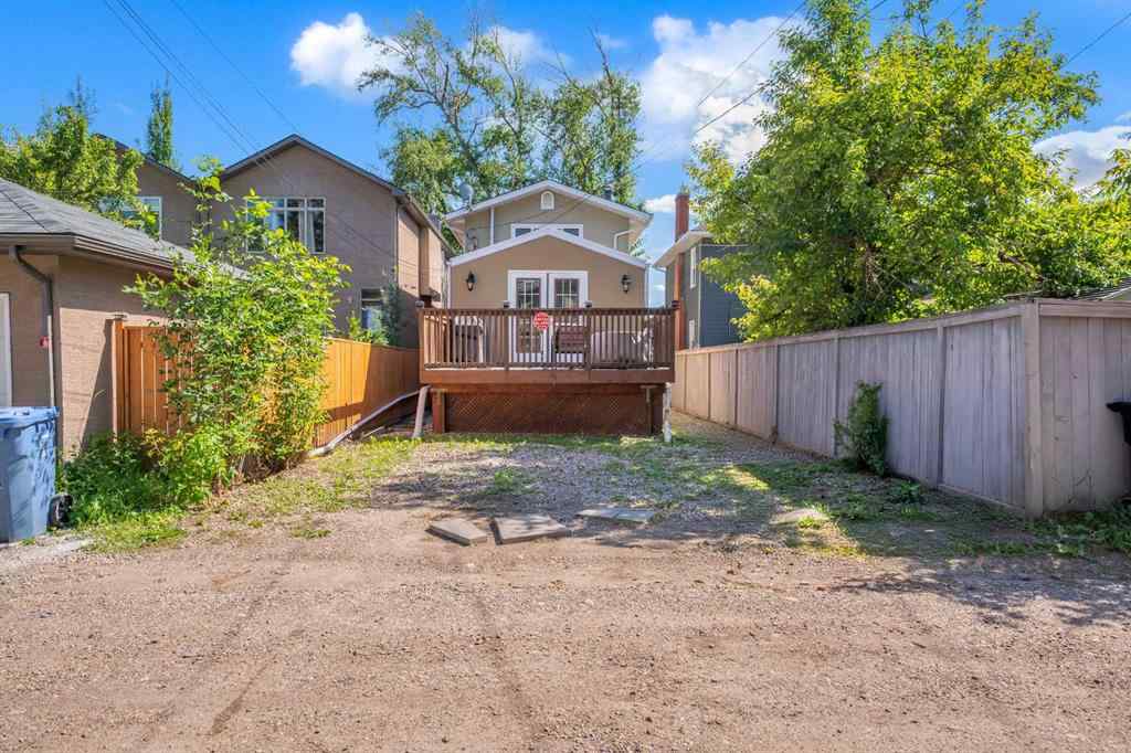 MLS® A2240440 - 252 21 Avenue NE in Tuxedo Park Calgary, Residential