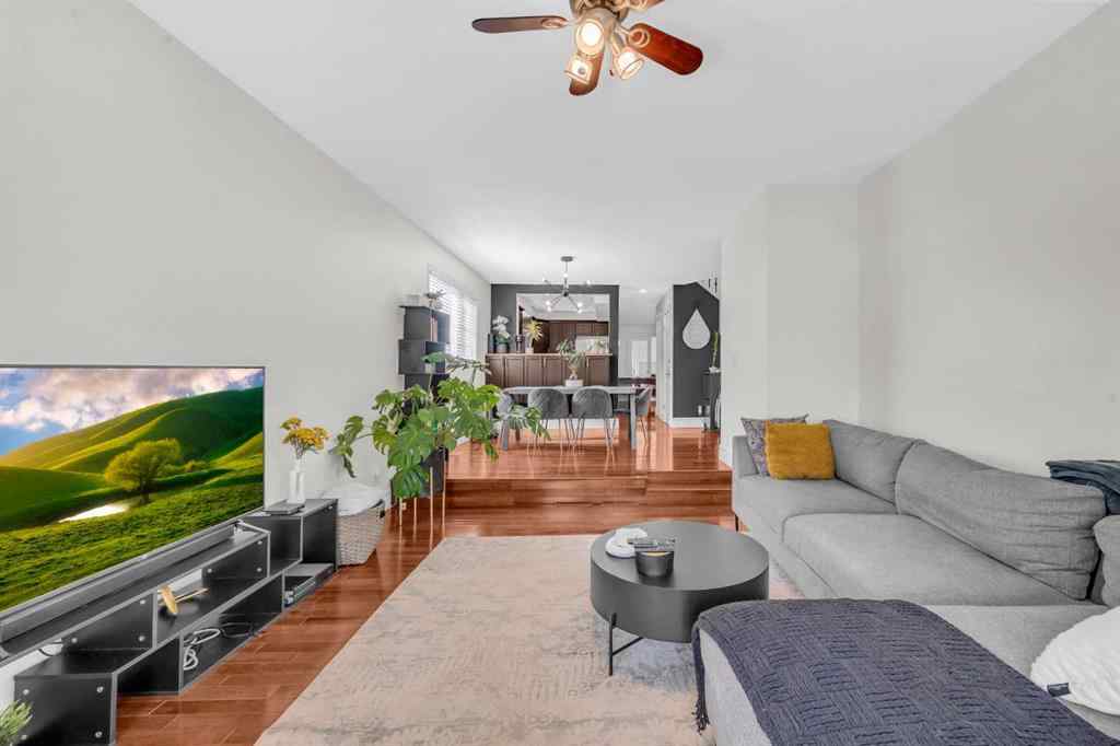 MLS® A2240440 - 252 21 Avenue NE in Tuxedo Park Calgary, Residential