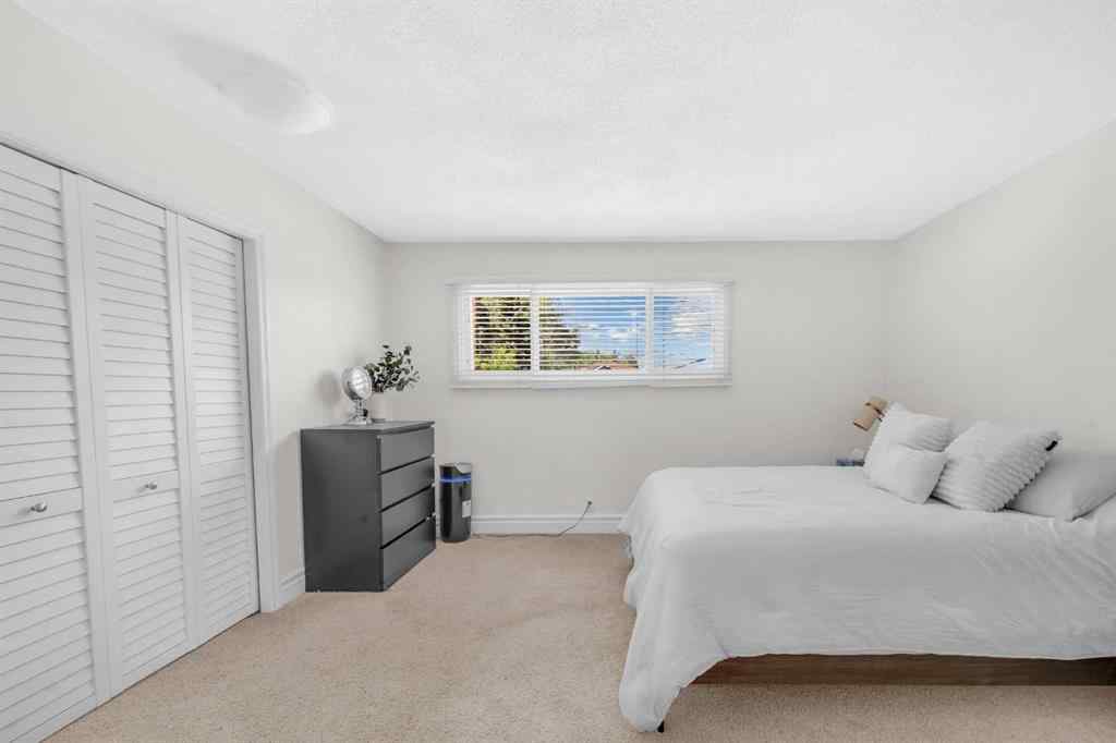 MLS® A2240440 - 252 21 Avenue NE in Tuxedo Park Calgary, Residential