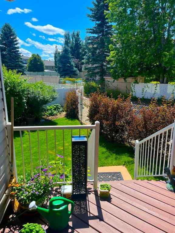 MLS® A2240453 - 904 Spruce Way SE in SE Southridge Medicine Hat, Residential