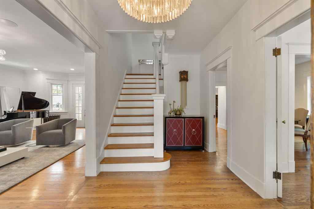 MLS® A2240454 - 3025 Elbow Drive SW in Elbow Park Calgary, Residential