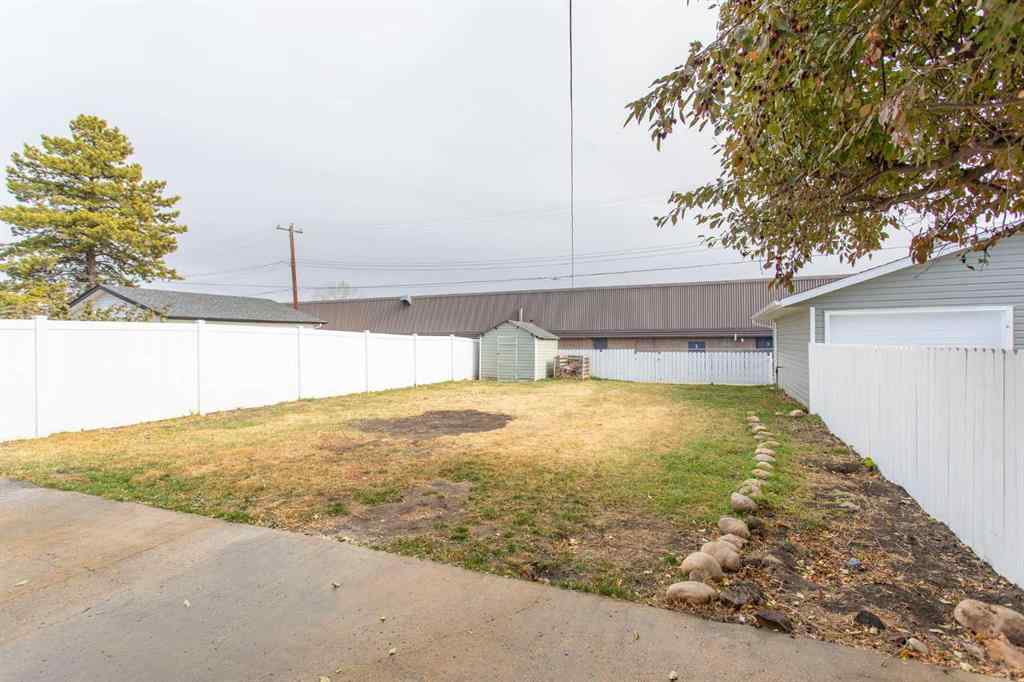 MLS® A2240455 - 5233 47 Street  in Downtown Lacombe Lacombe, Residential