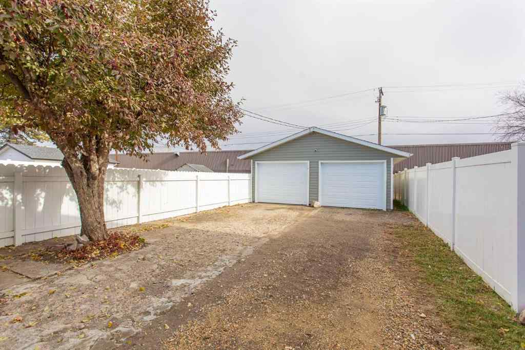 MLS® A2240455 - 5233 47 Street  in Downtown Lacombe Lacombe, Residential