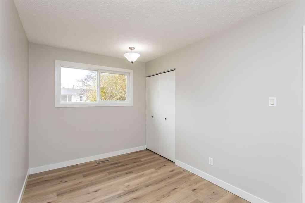 MLS® A2240455 - 5233 47 Street  in Downtown Lacombe Lacombe, Residential