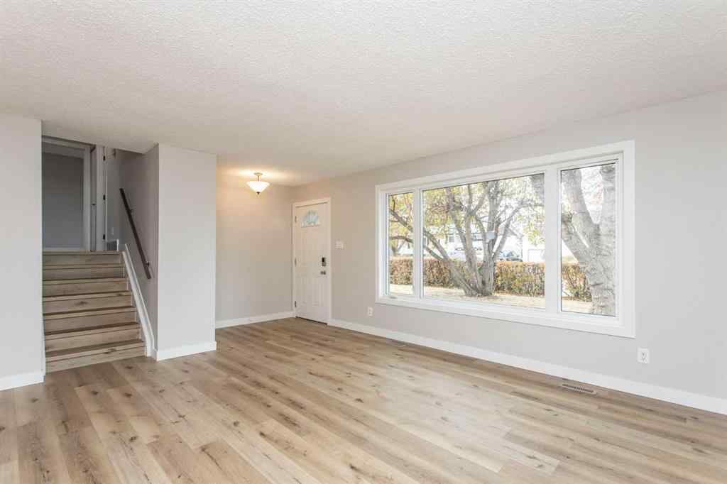 MLS® A2240455 - 5233 47 Street  in Downtown Lacombe Lacombe, Residential