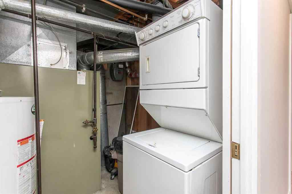 MLS® A2240455 - 5233 47 Street  in Downtown Lacombe Lacombe, Residential