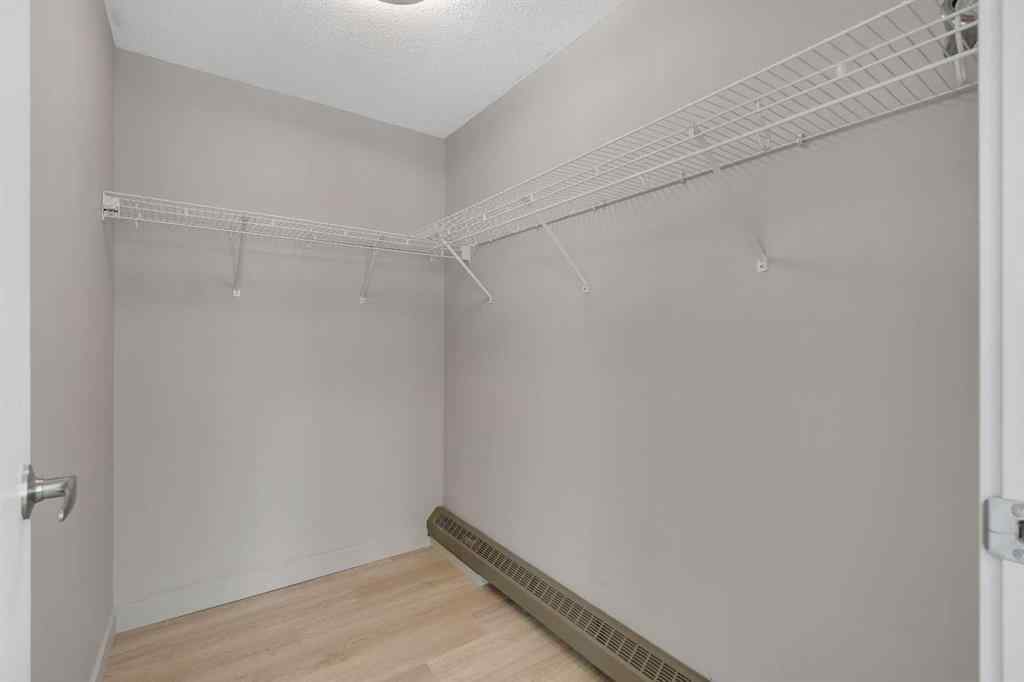 MLS® A2240457 - Unit #205 333 22 Avenue SW in Mission Calgary, Residential