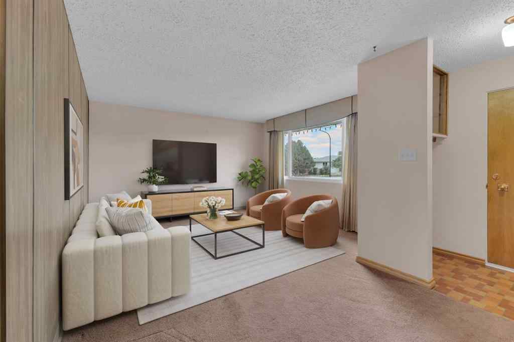 MLS® A2240468 - 6 Fir Street  in Fairview Red Deer, Residential