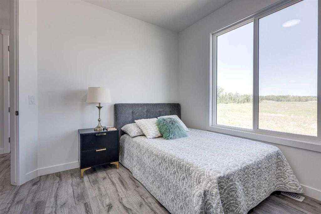 MLS® A2240478 - 4240 Bauman Way  in Bella Vista Innisfail, Residential