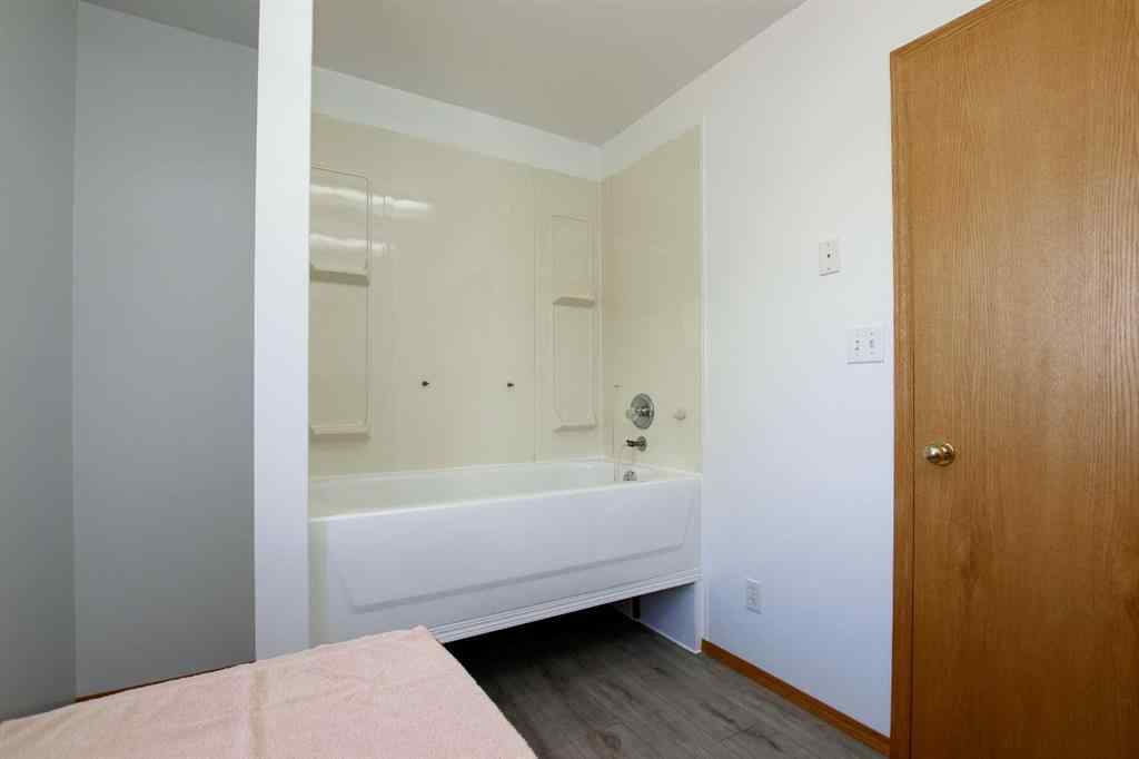 MLS® A2240495 - 37466 Range Road 263   in NONE Rural Red Deer County, Residential