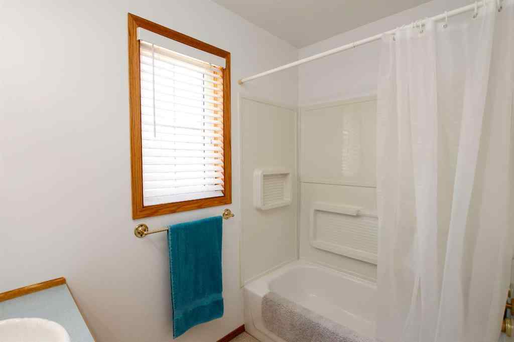MLS® A2240495 - 37466 Range Road 263   in NONE Rural Red Deer County, Residential