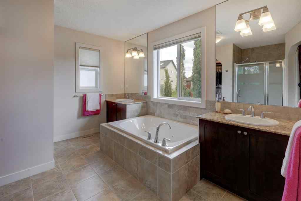MLS® A2240510 - 1210 Kingston Crescent SE in Kings Heights Airdrie, Residential