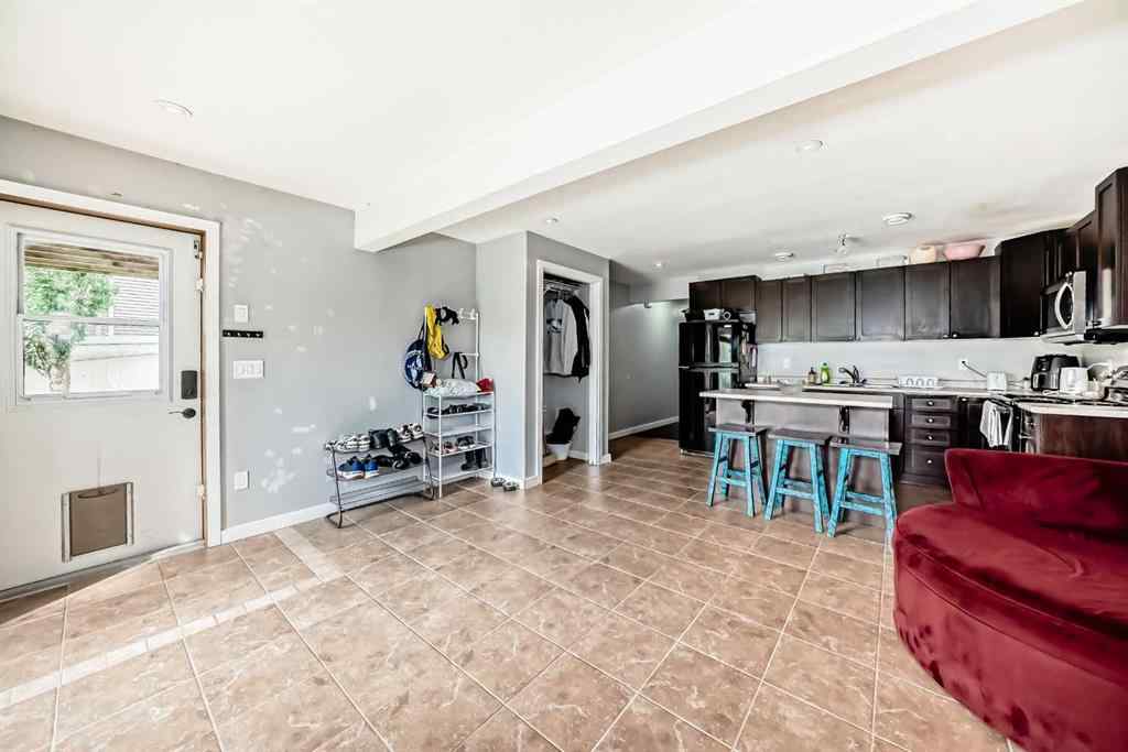 MLS® A2240520 - 4827 56 Avenue  in Madison Park Innisfail, Residential