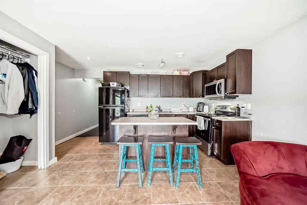 MLS® A2240520 - 4827 56 Avenue  in Madison Park Innisfail, Residential