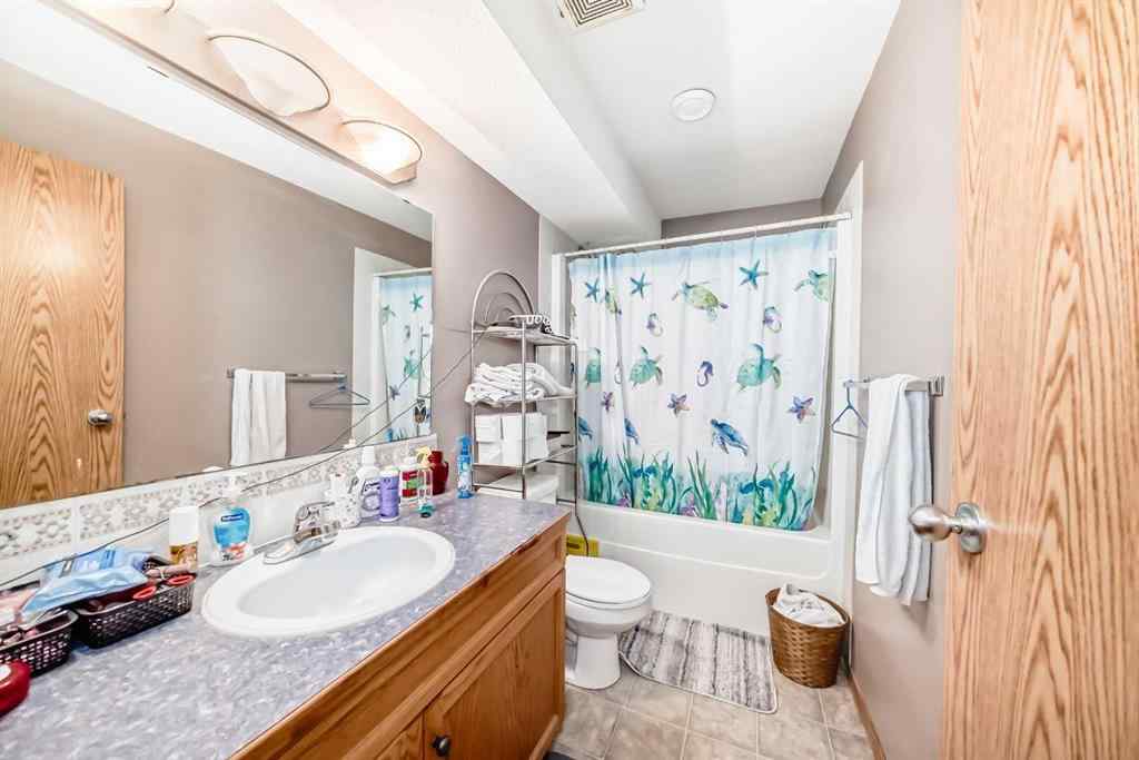 MLS® A2240520 - 4827 56 Avenue  in Madison Park Innisfail, Residential