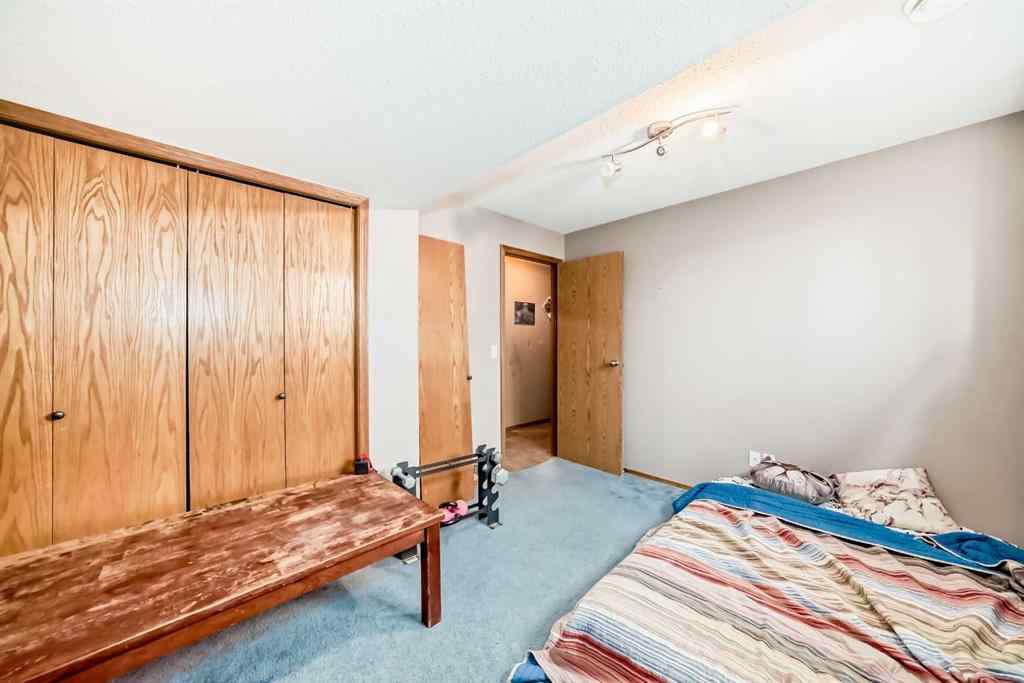 MLS® A2240520 - 4827 56 Avenue  in Madison Park Innisfail, Residential