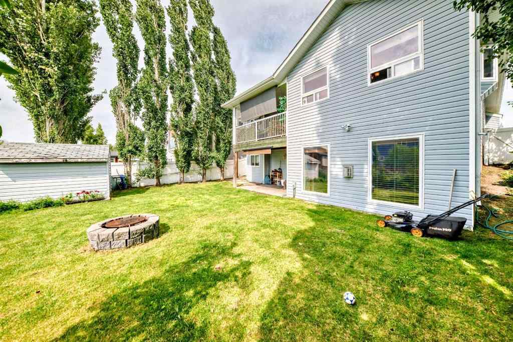 MLS® A2240520 - 4827 56 Avenue  in Madison Park Innisfail, Residential