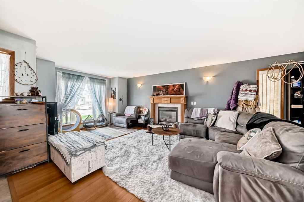 MLS® A2240520 - 4827 56 Avenue  in Madison Park Innisfail, Residential