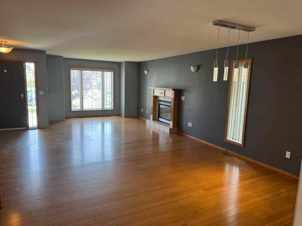 MLS® A2240520 - 4827 56 Avenue  in Madison Park Innisfail, Residential