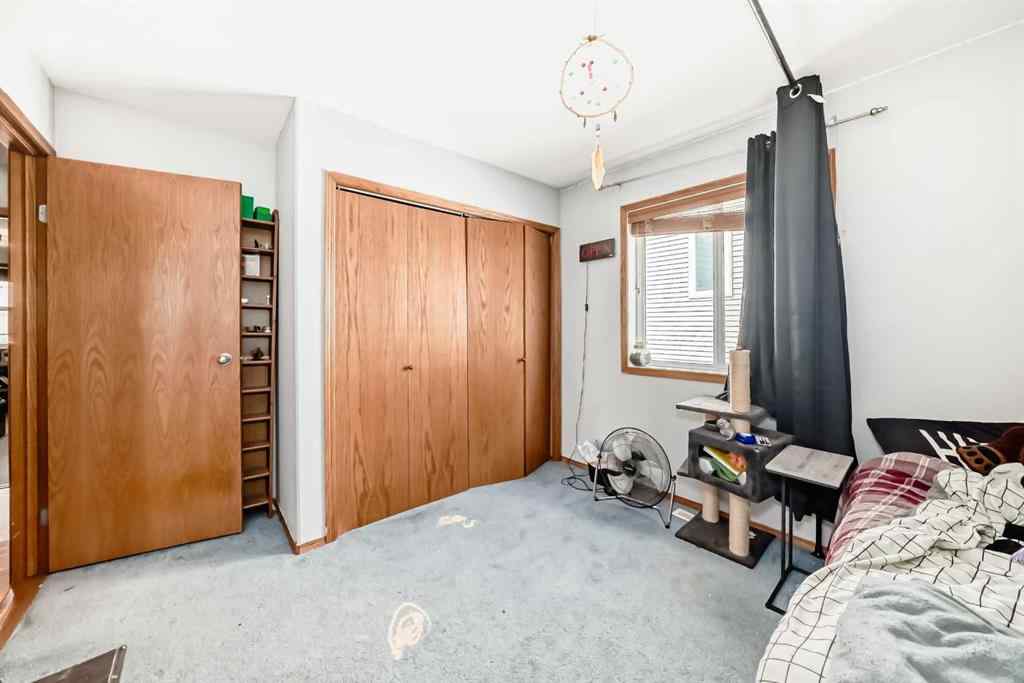 MLS® A2240520 - 4827 56 Avenue  in Madison Park Innisfail, Residential