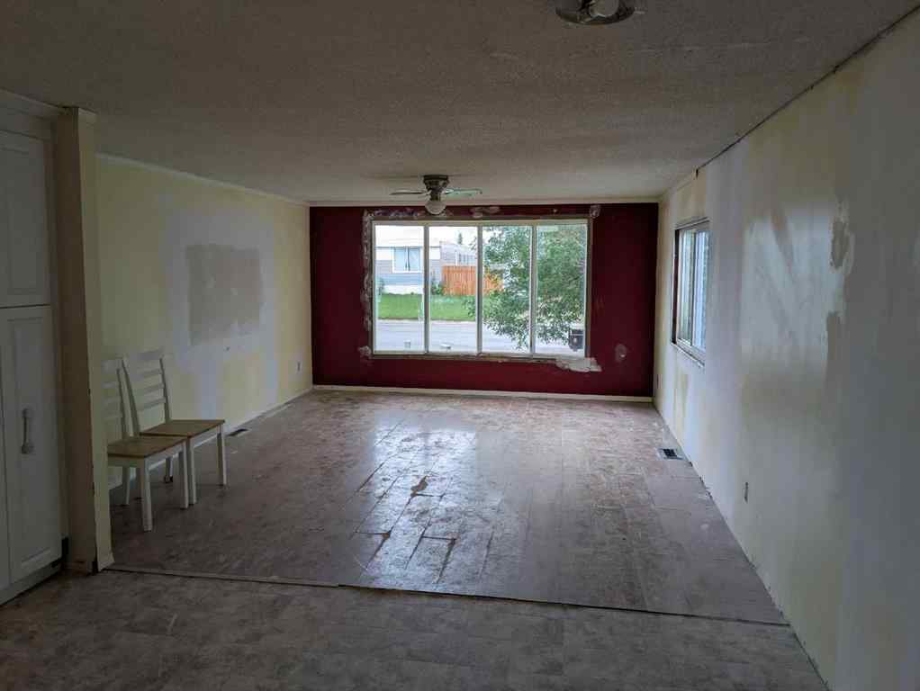 MLS® A2240532 - 4806 6 Street  in NONE Coalhurst, Residential