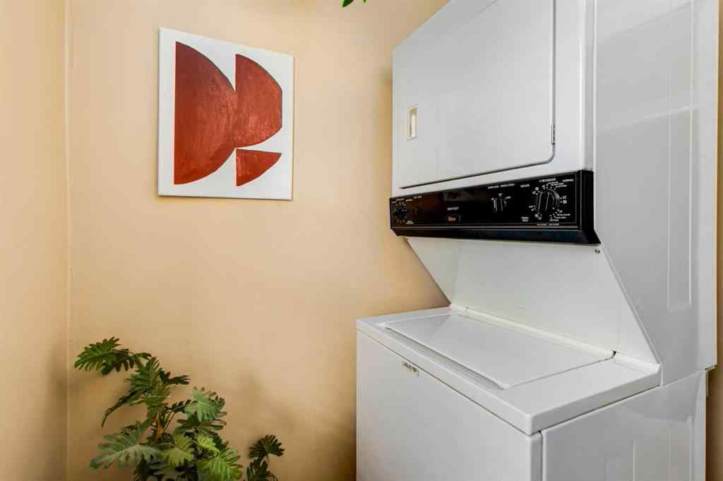 MLS® A2240553 - 2109 2 Street SW in Mission Calgary, Residential