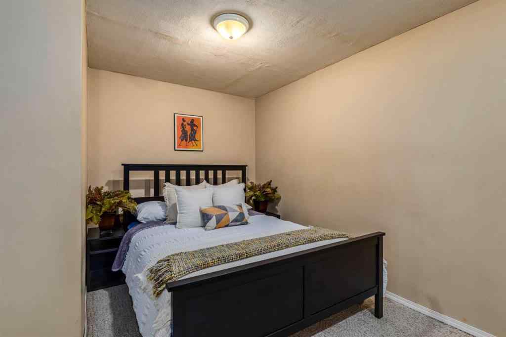 MLS® A2240553 - 2109 2 Street SW in Mission Calgary, Residential