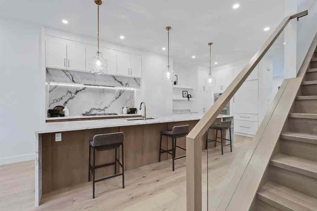 MLS® A2240573 - 2720 5 Avenue NW in West Hillhurst Calgary, Residential