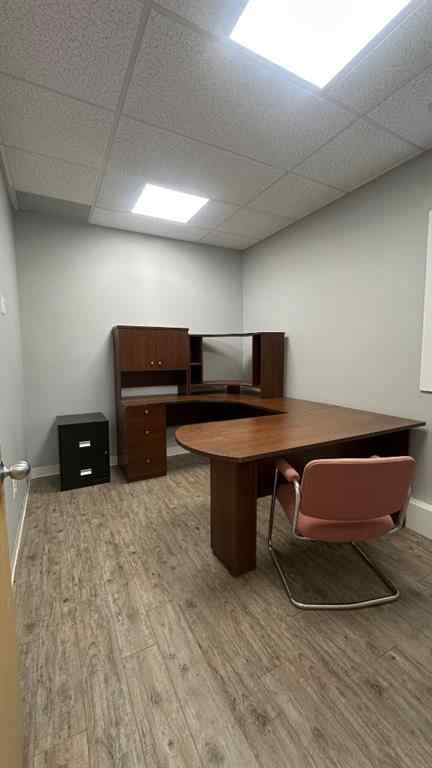 MLS® A2240575 - Unit #20 545 W T Hill Boulevard S in Wt Hill Business Park Lethbridge, Commercial