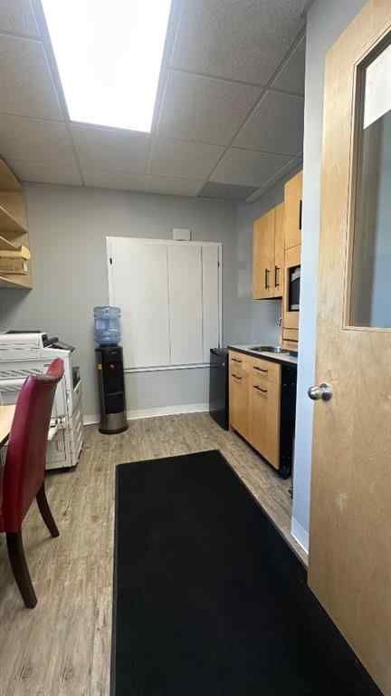 MLS® A2240575 - Unit #20 545 W T Hill Boulevard S in Wt Hill Business Park Lethbridge, Commercial