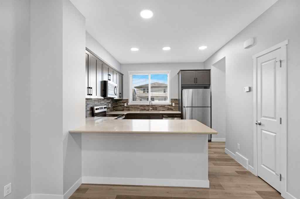 MLS® A2240582 - 712 Savanna Boulevard NE in Saddle Ridge Calgary, Residential