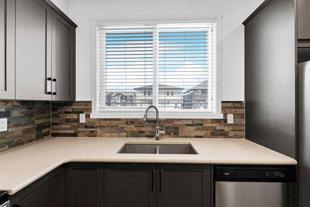 MLS® A2240582 - 712 Savanna Boulevard NE in Saddle Ridge Calgary, Residential