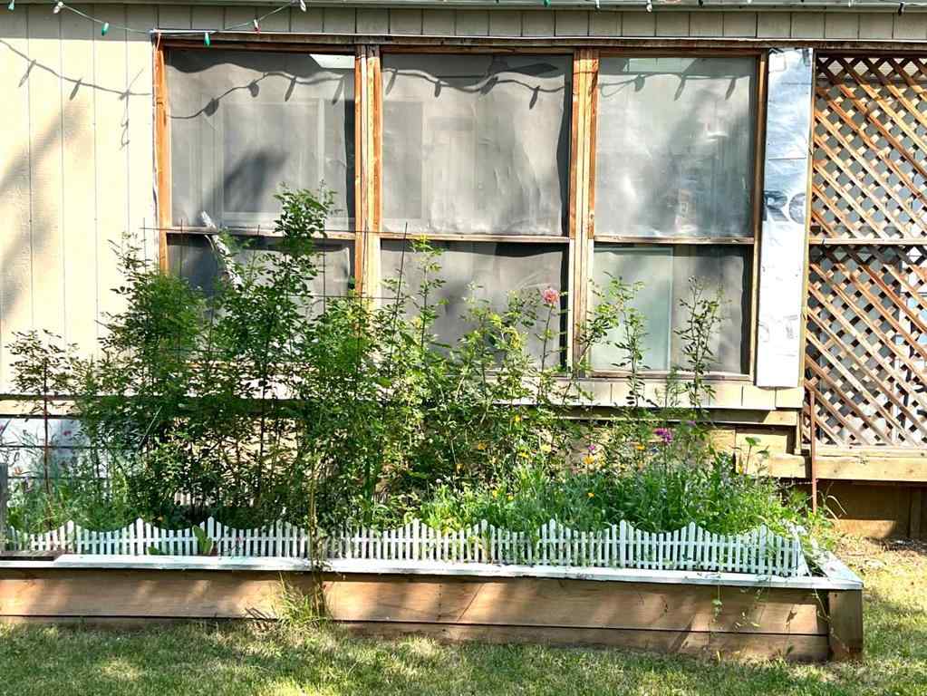 MLS® A2240586 - 163078 TWP RD 232   in NONE Gem, Residential