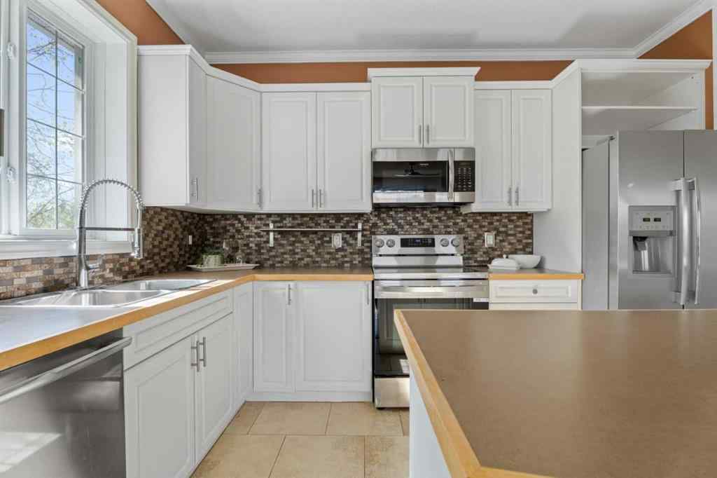 MLS® A2240594 - Unit #303 29 N Railway Street  in Heritage Okotoks Okotoks, Residential