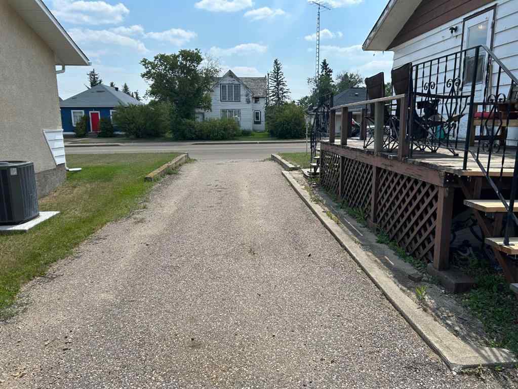 MLS® A2240602 - 4912 49 Street  in Hardisty Hardisty, Residential