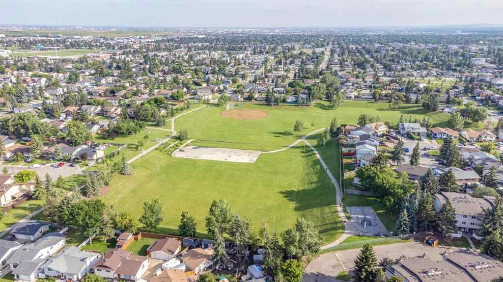 MLS® A2240635 - Unit #5 3705 Fonda Way SE in Forest Heights Calgary, Residential