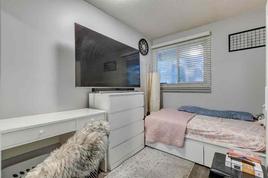 MLS® A2240635 - Unit #5 3705 Fonda Way SE in Forest Heights Calgary, Residential