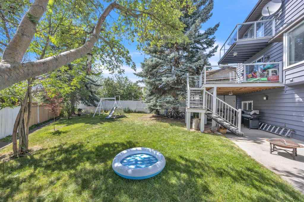 MLS® A2240643 - 303 Ranchridge Bay NW in Ranchlands Calgary, Residential