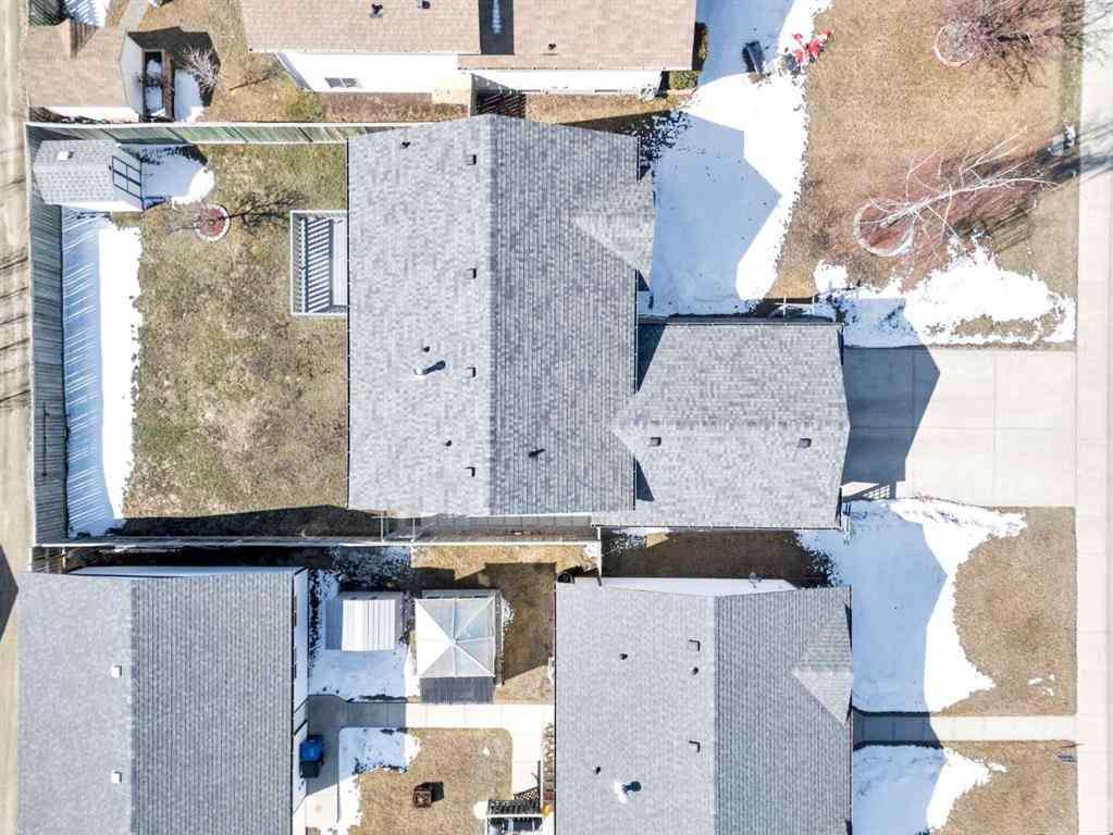MLS® A2240651 - 5617 Park Street  in Panorama Estates Blackfalds, Residential